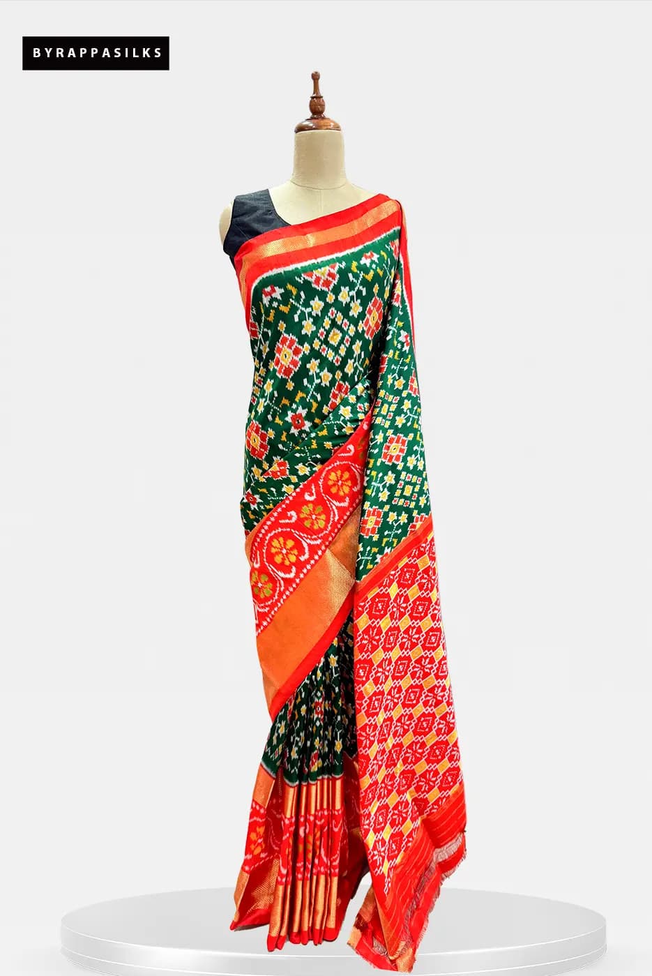 Pochampally Saree Green & Orange Border QS284000
