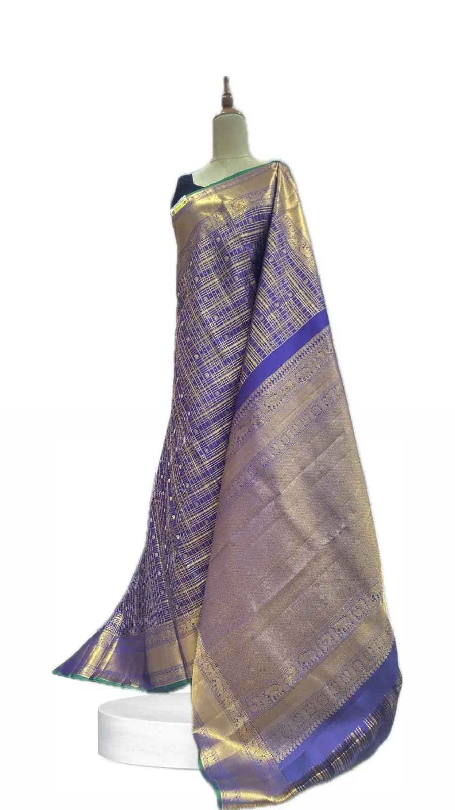 Kanjeevaram Purple Pure Silk Saree 1GSM AA208424