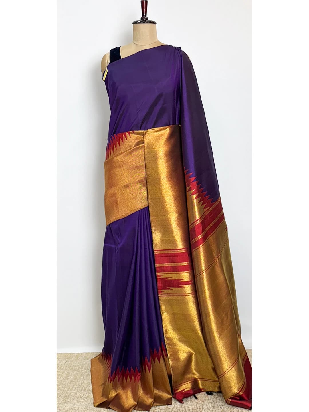 Kanchipuram Pure Silk Saree - Raising Border - QS207660