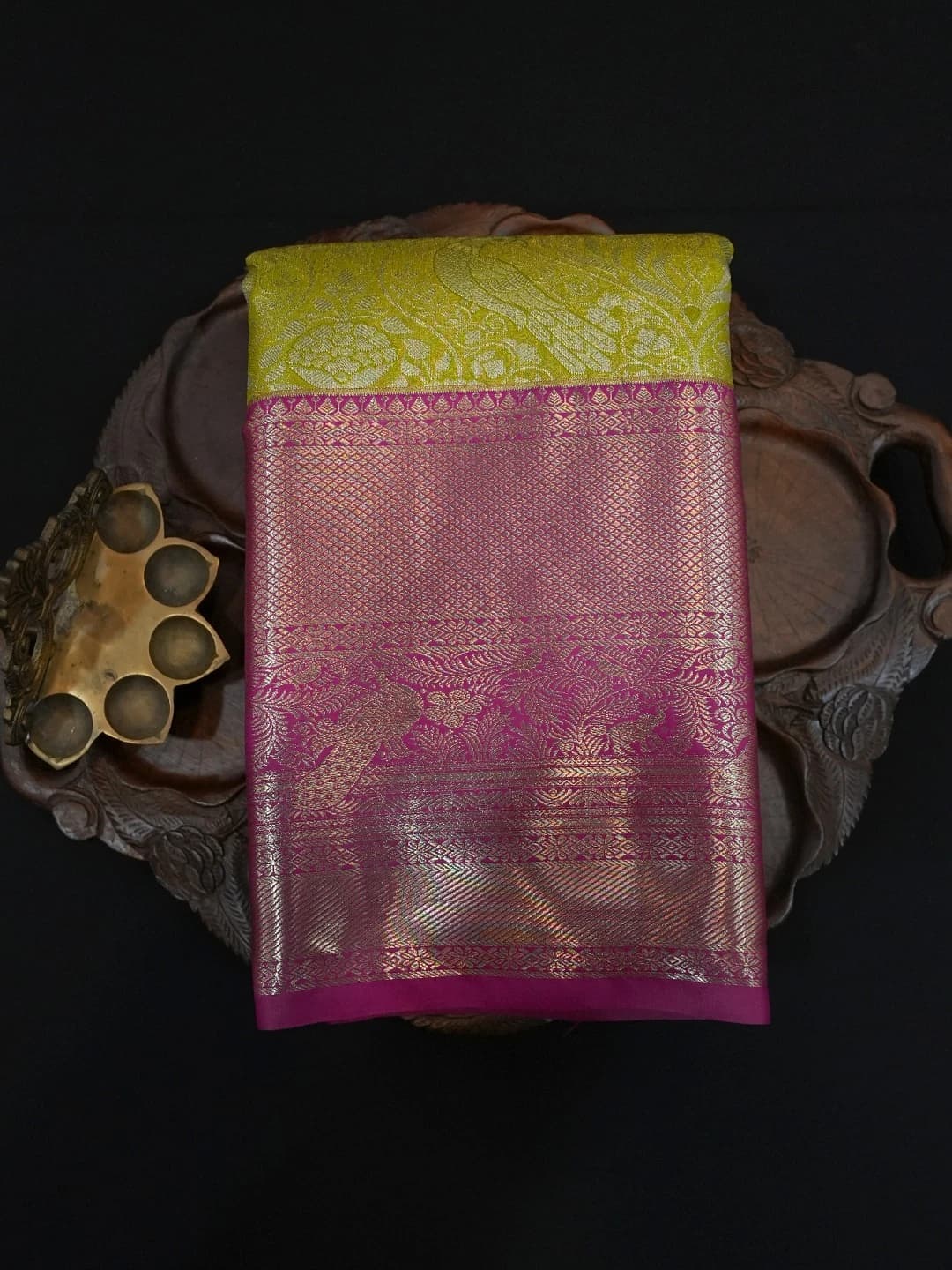Tissue Brocade Saree - Green With Pink Border QS235765