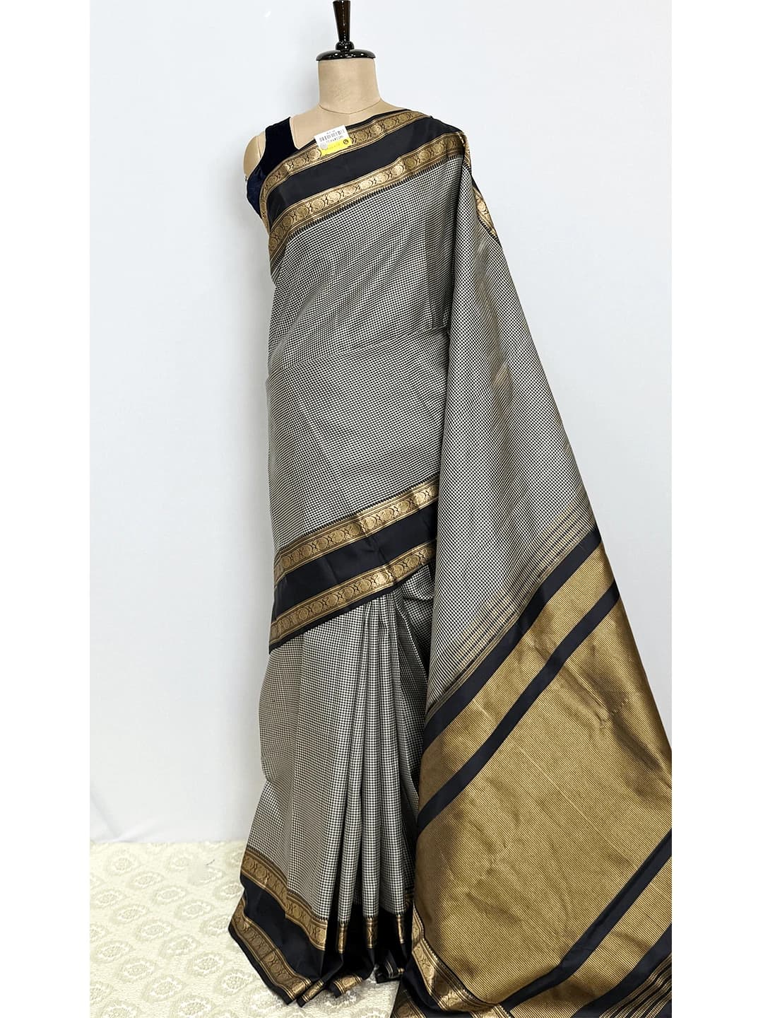 Handloom Pure Silk Sarees - QS216160